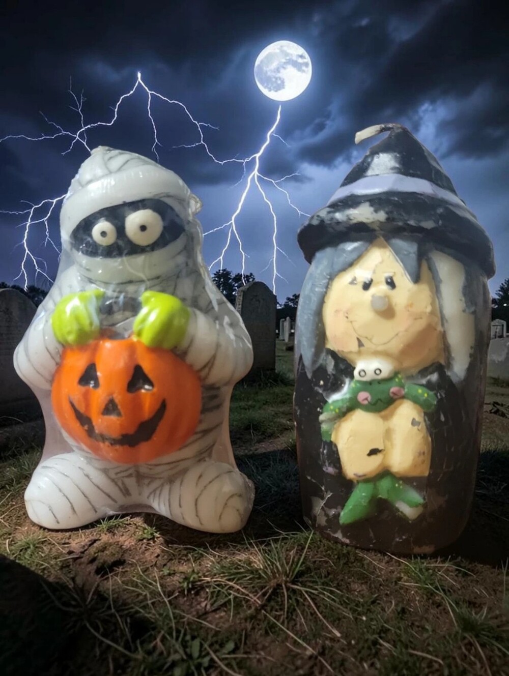 2 Halloween Candles Mummy Witch Trick Or Treat